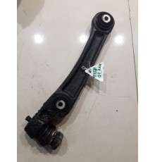 Рычаг подвески(передний левый нижний) Рычаг подвески(передний левый нижний)