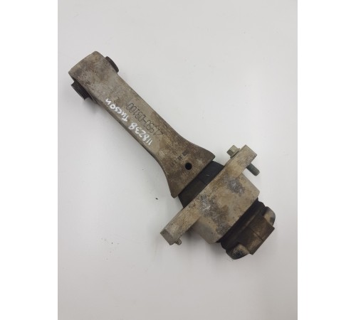 Опора двигателя задняя