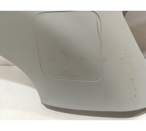 Обшивка задней стойки правая