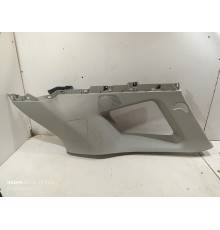 Обшивка задней стойки правая