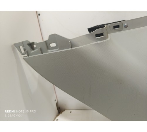 Обшивка задней стойки правая