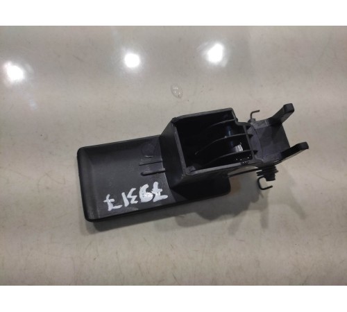 Рычажок открывания бардачка