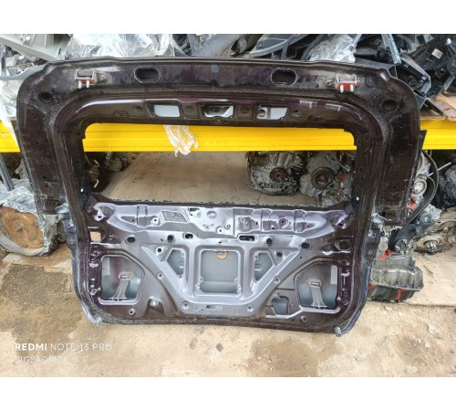 Крышка багажника (пятая дверь)