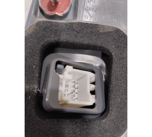 Фонарь задний левый