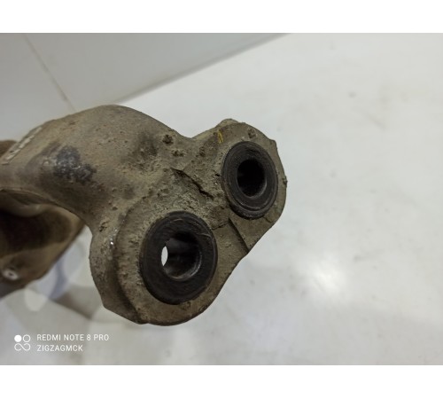 Кулак поворотный(передний левый)