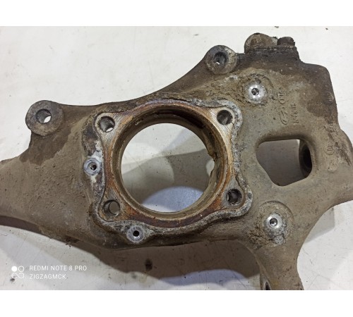 Кулак поворотный(передний левый)