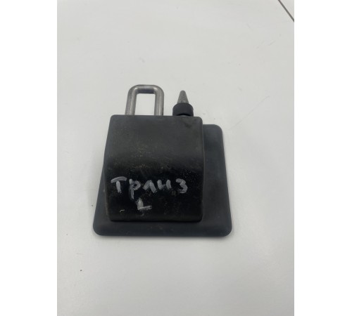 Петля замка двери