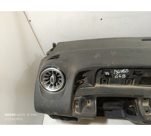 Панель салона , торпедо