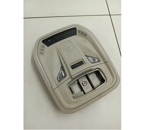 Плафон освещения салона