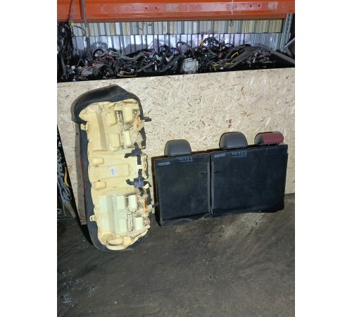 Задний ряд сидений