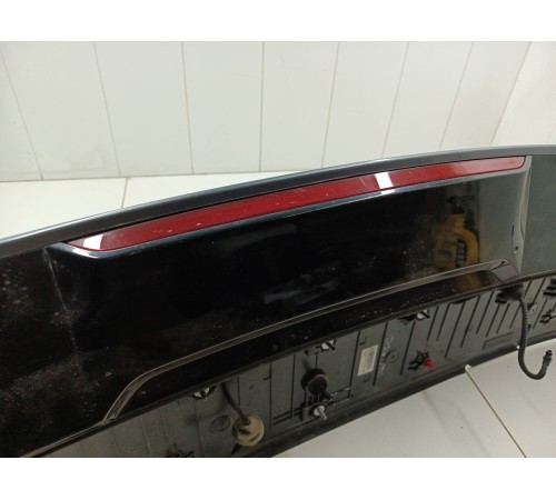 Спойлер крышки багажника