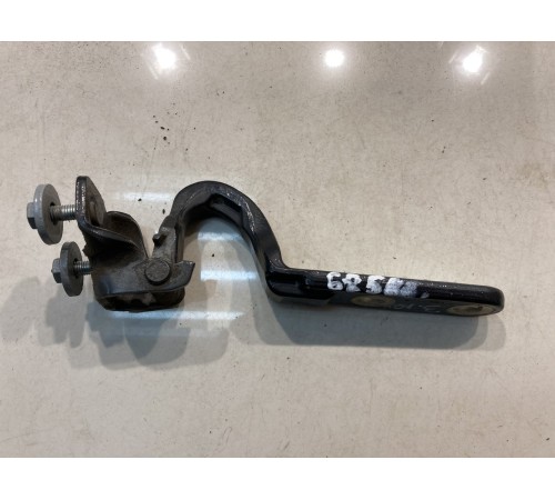 Петля багажника (левая)