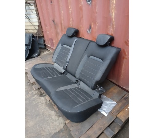 Задний ряд сидений