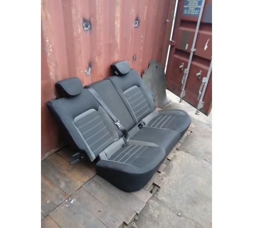 Задний ряд сидений