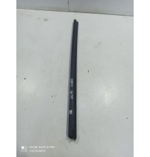 Уплотнитель стекла (передний правый внутренний)