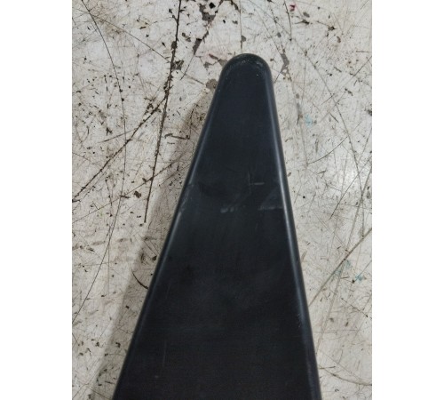 Накладка стекла уголок задняя левая