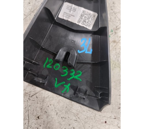 Накладка стекла уголок задняя левая