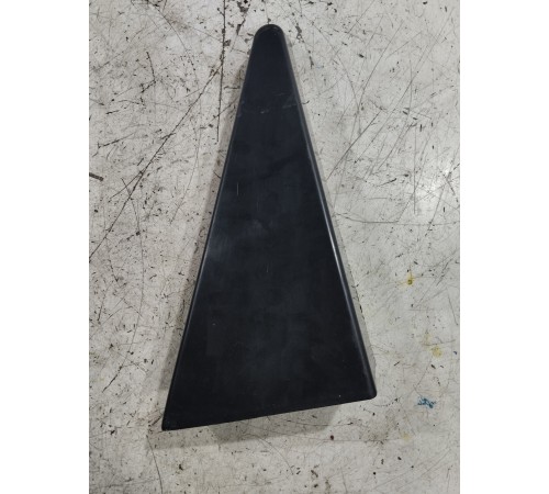 Накладка стекла уголок задняя левая