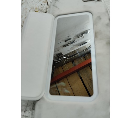 Козырек солнцезащитный левый