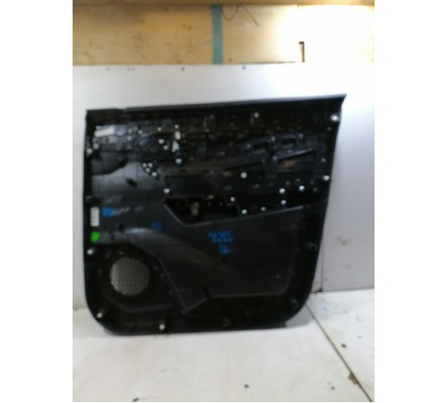 Обшивка двери передняя левая