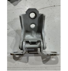 Петля двери(передняя правая верхняя)