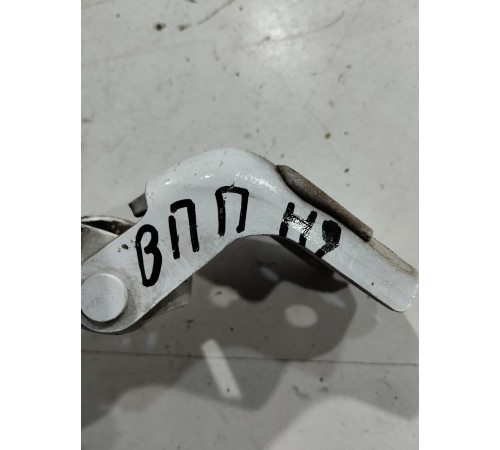 Петля двери(передняя правая верхняя)