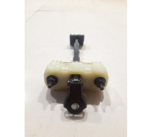 Ограничитель двери(передний левый)