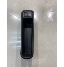 Кнопка открывания двери