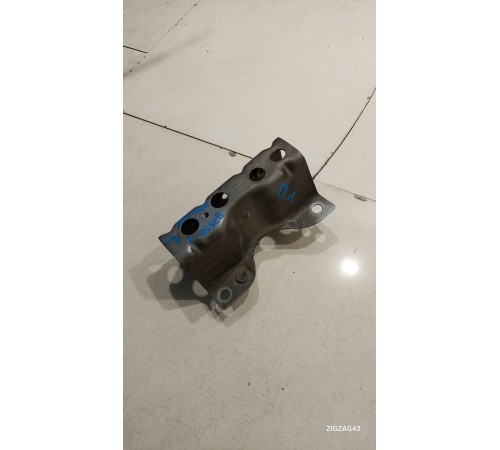 Кронштейн(крепление) усилителя торпедо левый