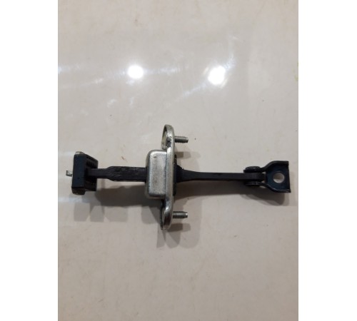 Ограничитель двери (передний, правый)