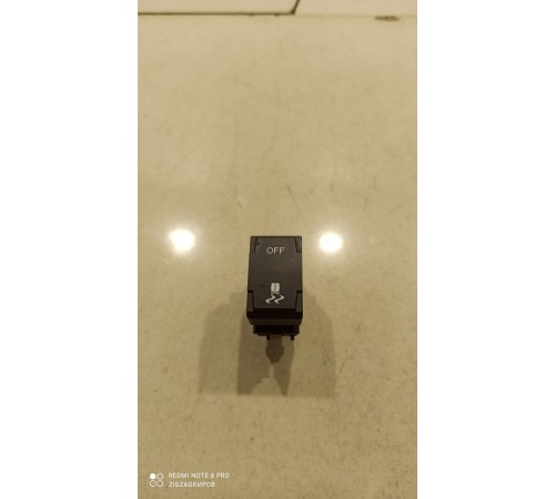 Кнопка отключения электронного стабилизатора устойчивости