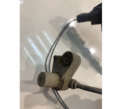 Датчик ABS (передний, правый)