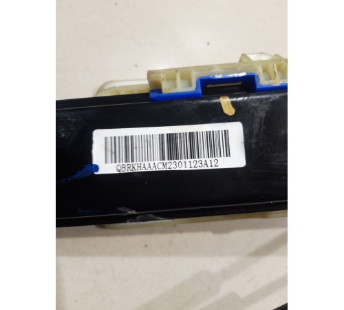 Стеклоподъемник (передний правый)