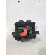 Замок крышки багажника