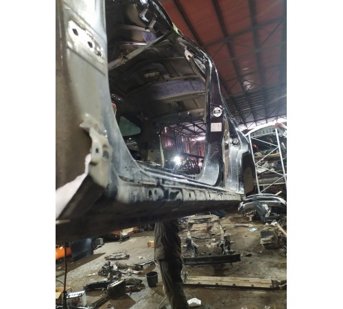 Порог со стойкой (левый)