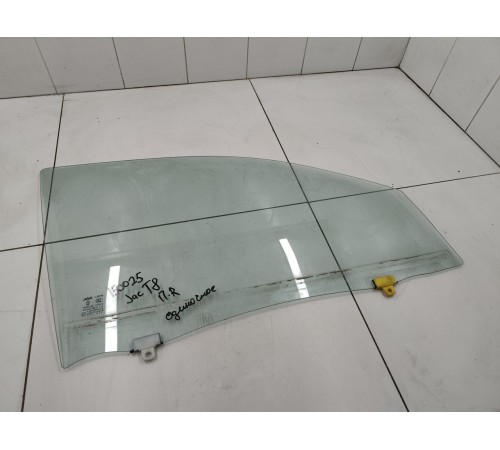 Стекло двери переднее правое