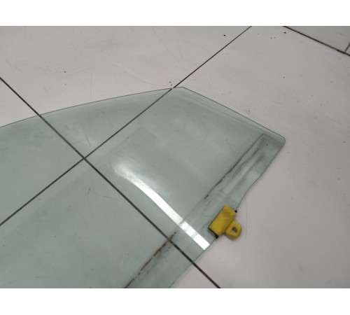 Стекло двери переднее правое