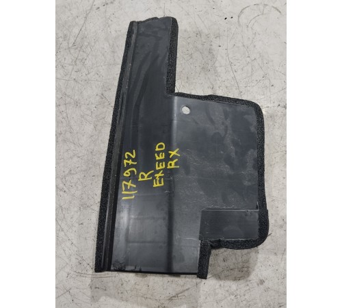 Дефлектор радиатора передний правый