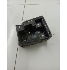 Кронштейн заднего бампера левый