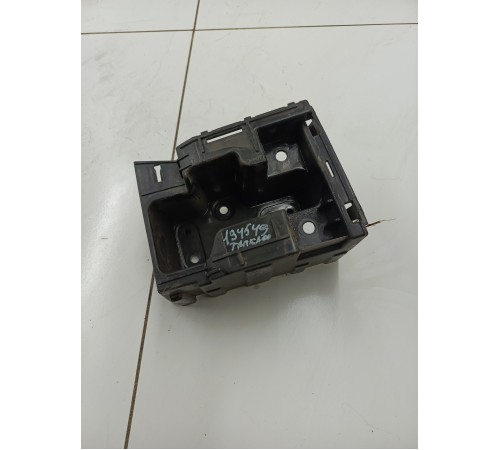 Кронштейн заднего бампера левый