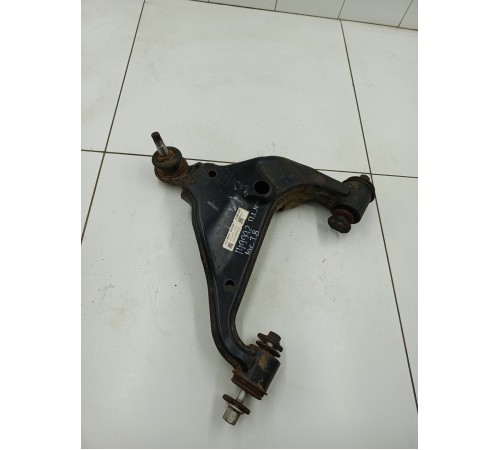 Рычаг передний левый нижний