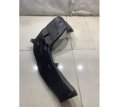 Воздуховод (правый)