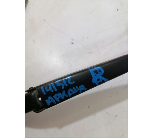 Поводок стеклоочистителя правый