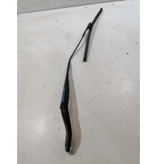 Поводок стеклоочистителя правый