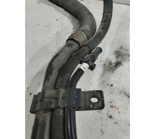 Горловина топливного бака