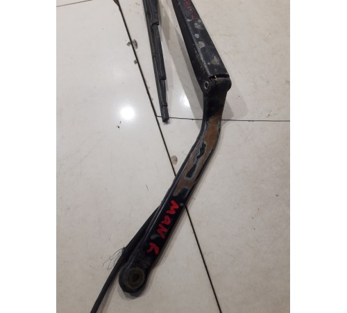 Поводок стеклоочистителя(правый)