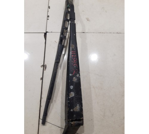 Поводок стеклоочистителя(правый)