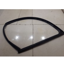 Уплотнитель стекла (передний, левый)