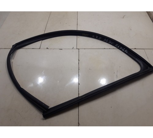 Уплотнитель стекла (передний, левый)