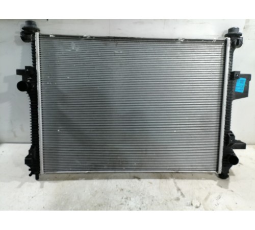 Радиатор охлаждения двигателя